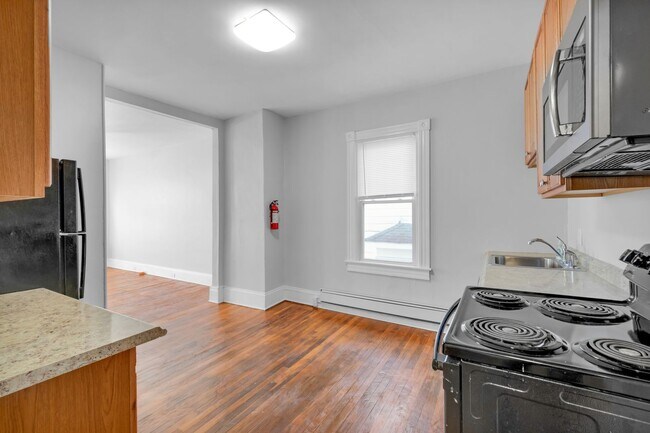 Building Photo - 1031 Northampton St