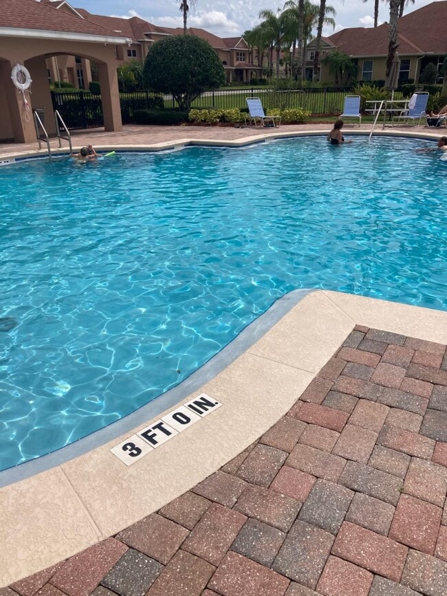 Building Photo - 432 Airport Rd