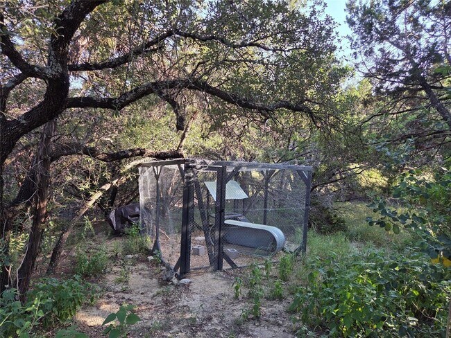 Building Photo - 21600 Long Hill Dr