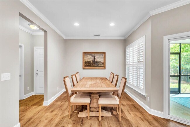 Building Photo - Gorgeous 4 Bed/2.5 Bath in Waterways Towns...