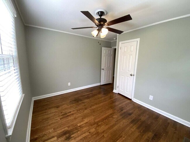 Building Photo - Brick Ranch in Columbia County!