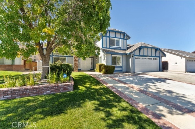 Building Photo - 12832 King Canyon Rd