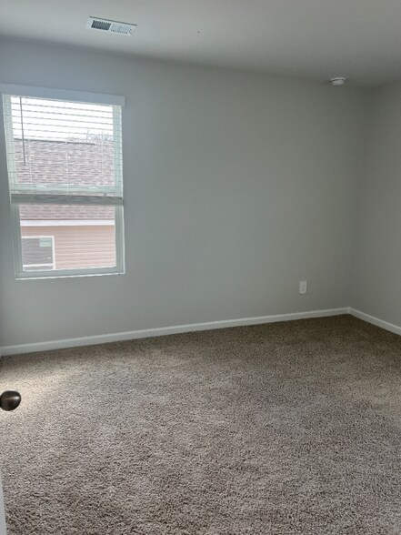 Building Photo - 1406 Saddle Trace Dr