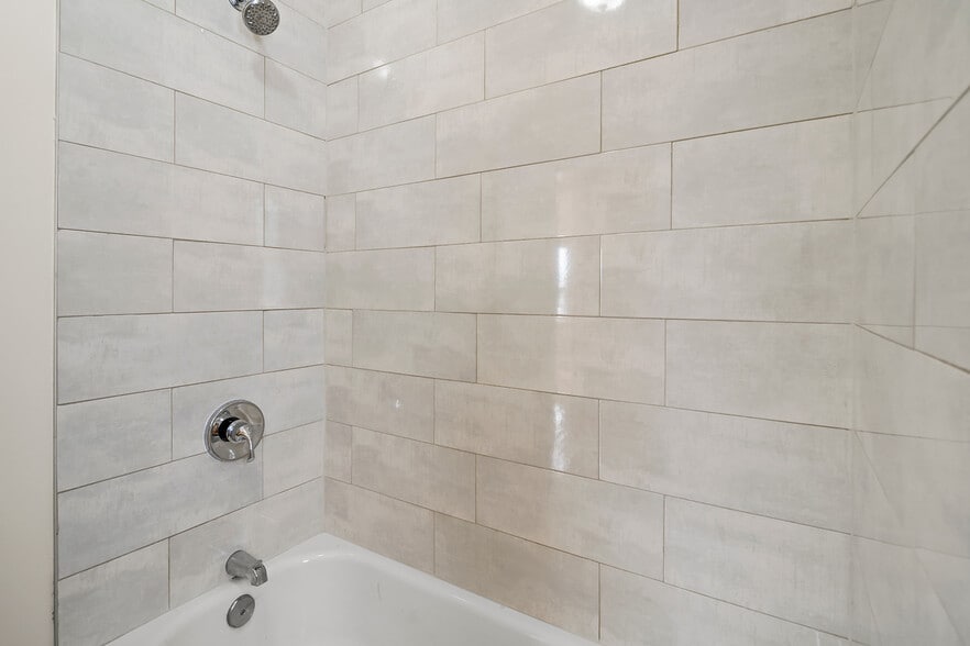 Building Photo - 295 Goldsmith Ave