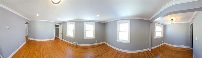 Building Photo - 114 Faraday St