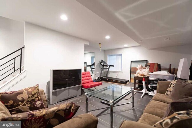 Building Photo - 2628 Ritter St