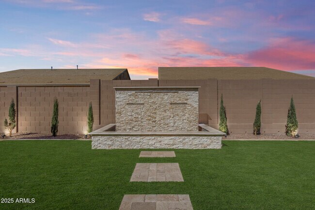 Building Photo - 7694 W Desert Spoon Dr