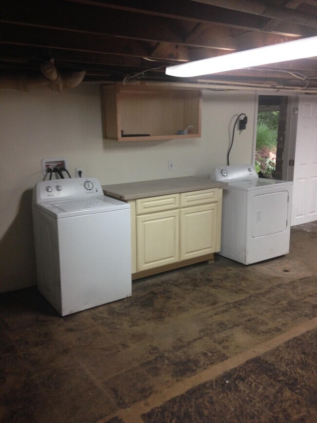 Building Photo - 1 White Clay Dr