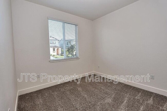 Building Photo - 3513 Birdland Ave