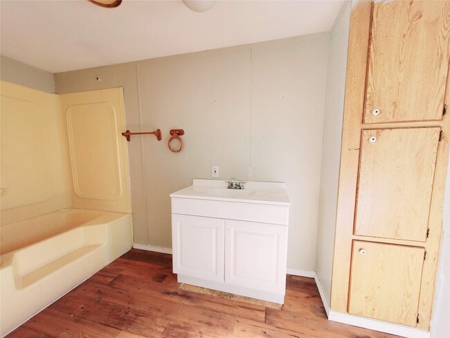 Building Photo - 401 S Woodson St