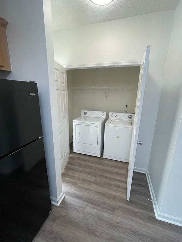 Building Photo - 8490 Oakley Cir