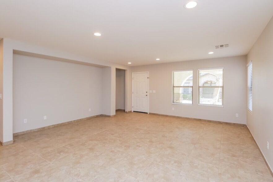 Building Photo - 3874 E Jasper Dr