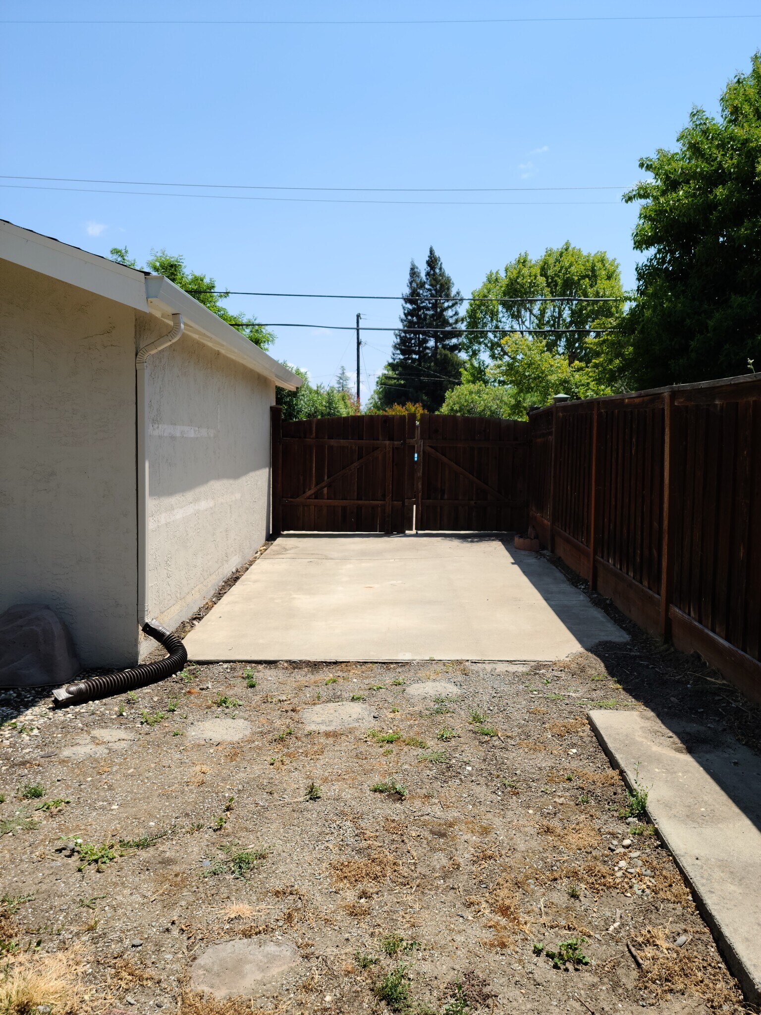 Building Photo - 514 Osborn Ln