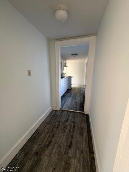 Building Photo - 80 Main St