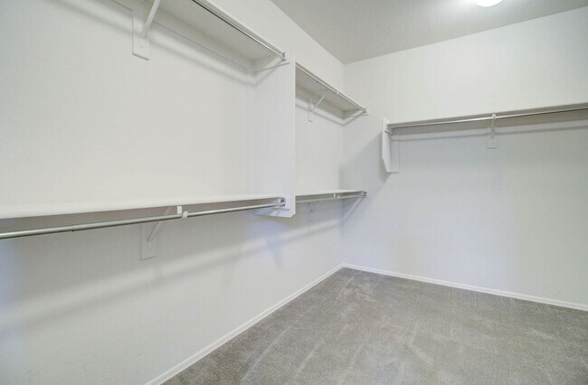 Building Photo - 6570 W Sonoma Way