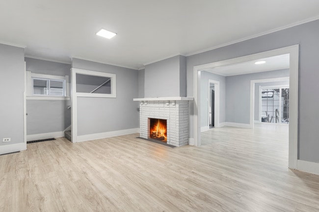 Building Photo - 1728 Berkshire Pl