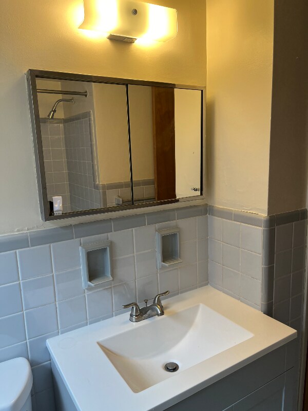 Building Photo - 1814 Compton Rd