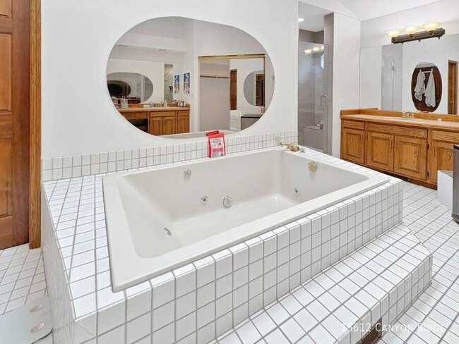 Building Photo - 15612 Canyon Ridge
