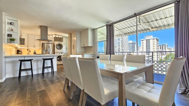 Building Photo - 222 Lili?uokalani Ave