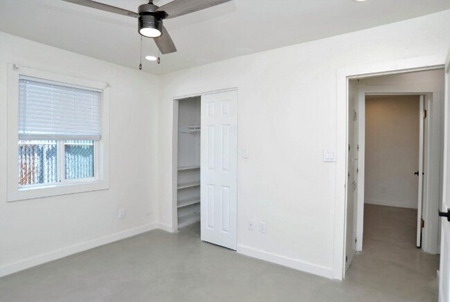 Building Photo - 5044 E Adams St