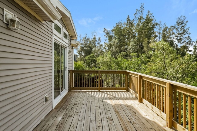 Building Photo - 7647 Navigator Ct