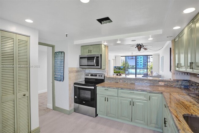 Building Photo - 406 Poinciana Island Dr