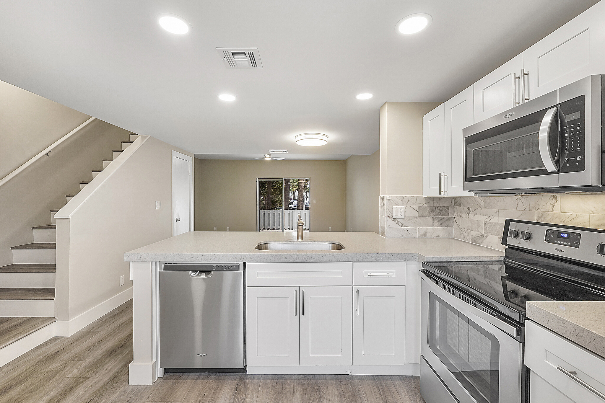 Building Photo - 2747 NE 15th St