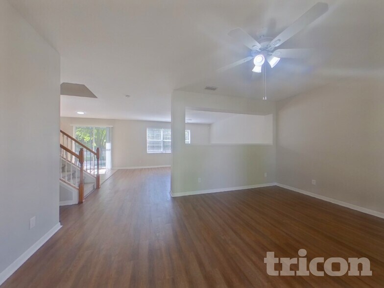 Building Photo - 7222 Bridgeview Dr