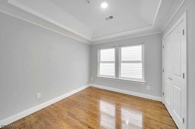 Building Photo - 267 S 10th St