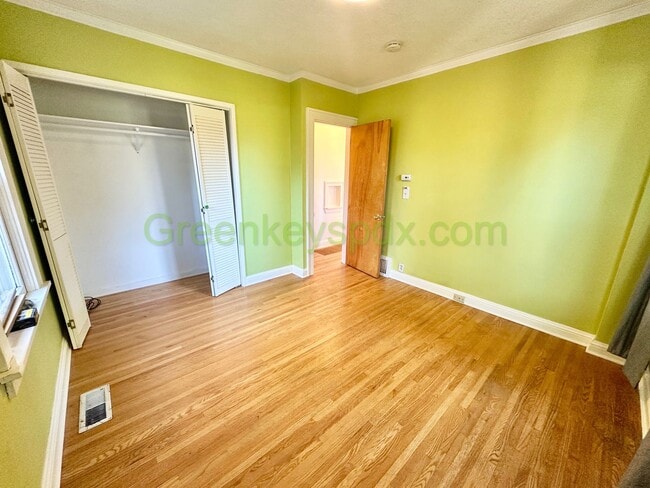 Building Photo - Wow! Amazing 3-bedroom 1-bath house with large fully fenced backyard