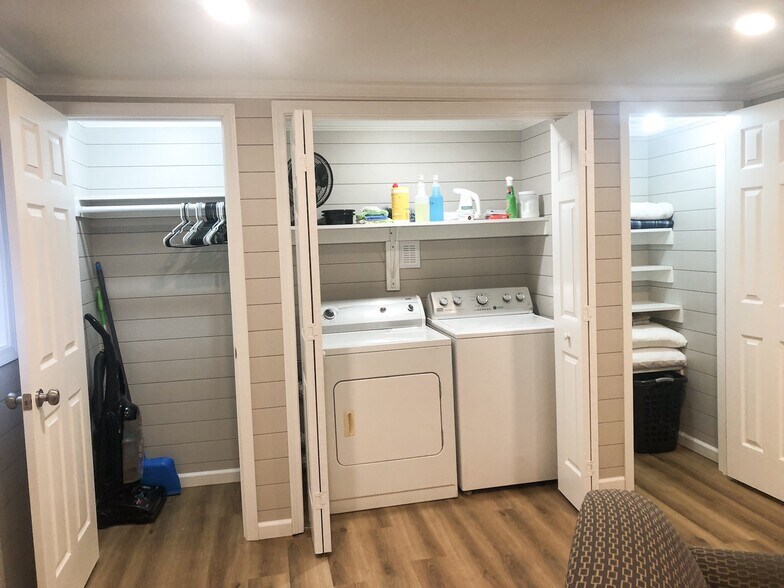 Building Photo - 1314 Golf Links Rd