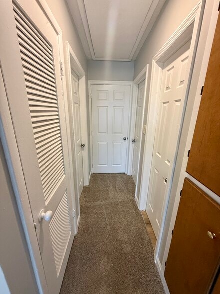 Building Photo - 1658 Frank Rd