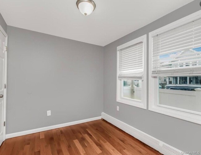 Building Photo - 4-08 B 45 St