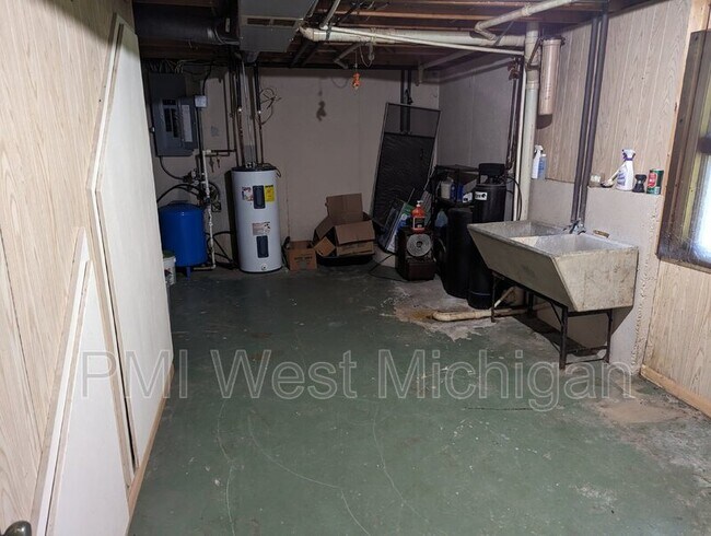 Building Photo - 4537 21st St