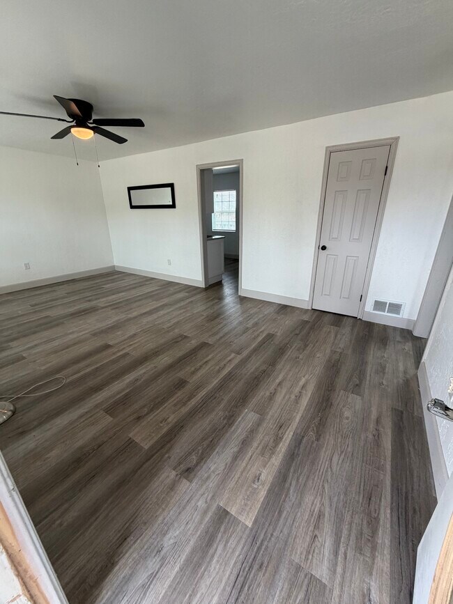 Building Photo - 1415 NW 44th St