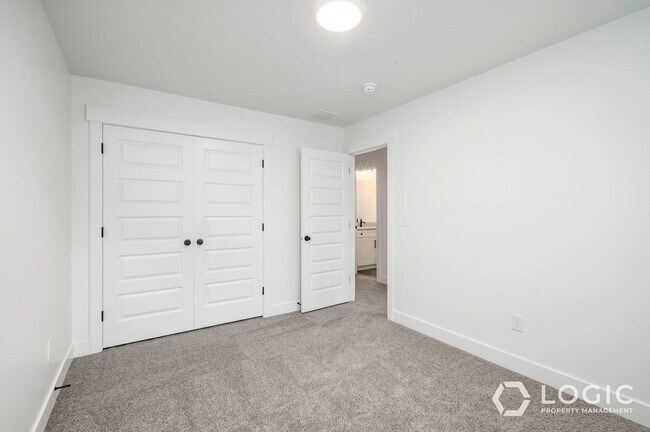 Building Photo - Brand New Townhome in Lehi Utah!