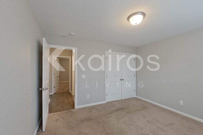 Building Photo - 104 Bluff Rd