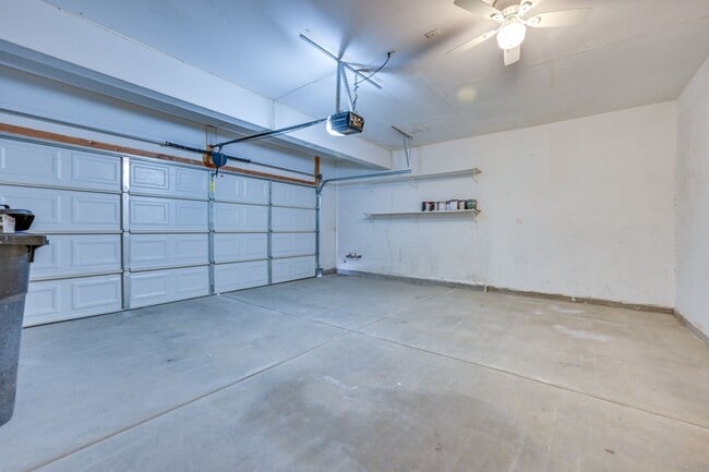 Building Photo - NW!! POOL!!!! GATED!!! Com. Park!!! Low Maintenance desert landscape front Yard. New Carpet!! Ups...