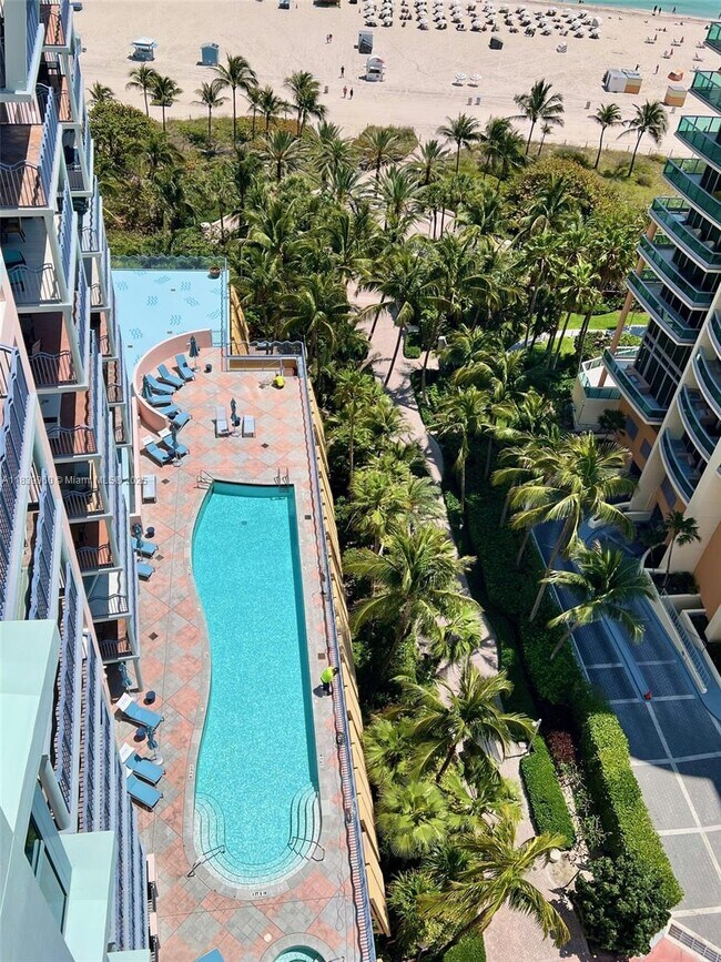 Building Photo - 1500 Ocean Dr