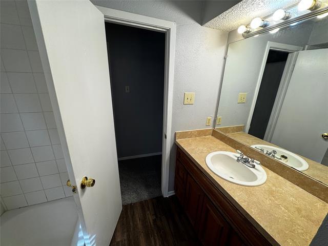 Building Photo - 2414 W Northgate Dr