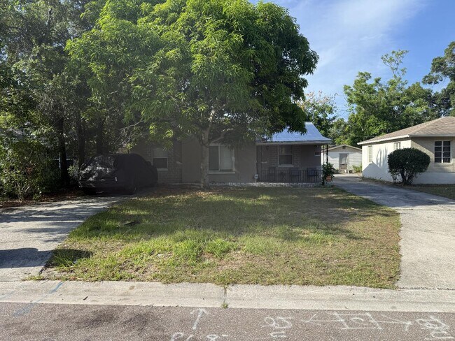 Building Photo - 2544 16th Ave S