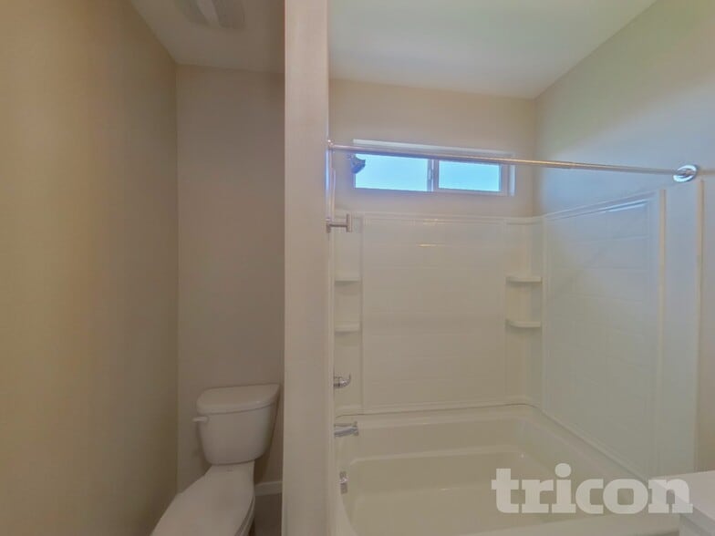 Building Photo - 1314 N Parkcrest