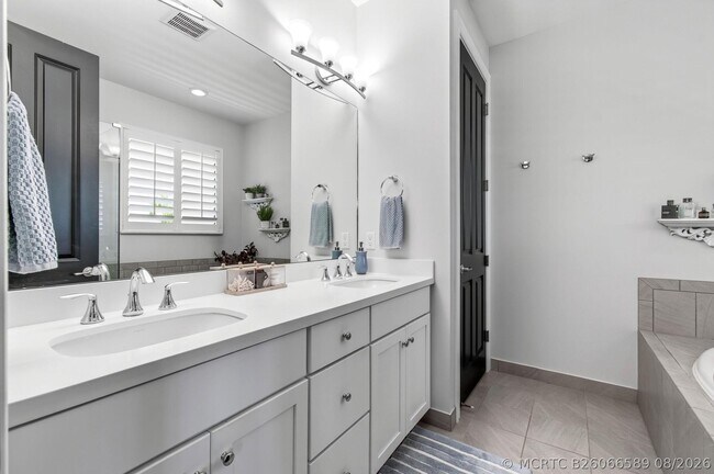 Building Photo - 622 Windward Cir S