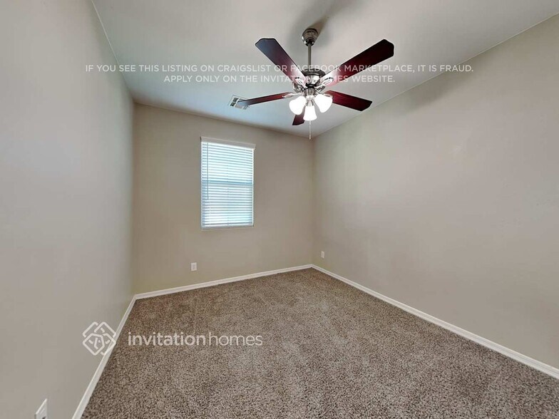 Building Photo - 1022 S Annie Ln