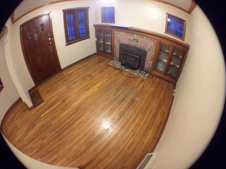 Building Photo - 1383 E Murphys Ln