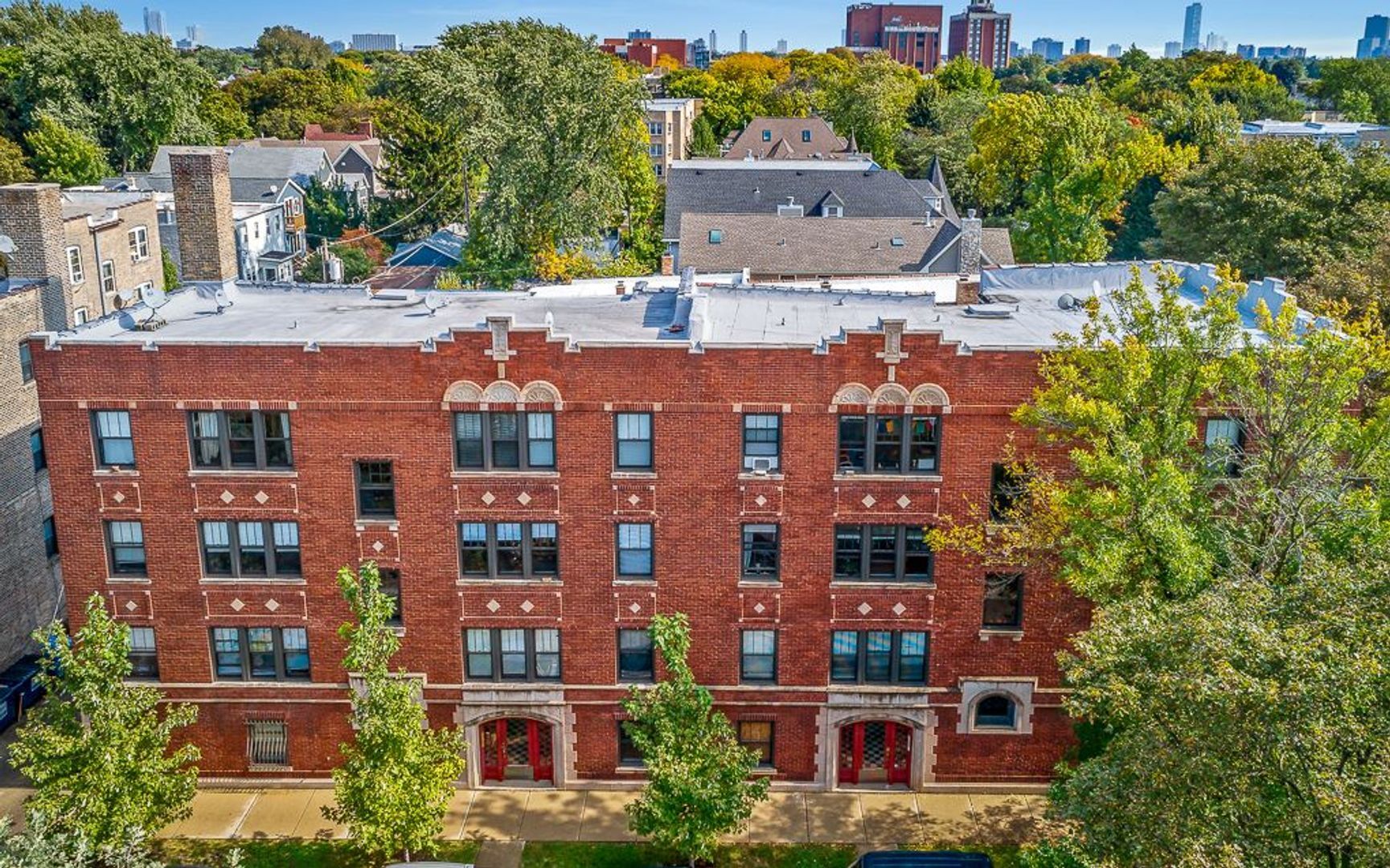 Building Photo - 4549 N Leavitt St