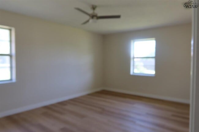 Building Photo - 2314 Randolph Dr