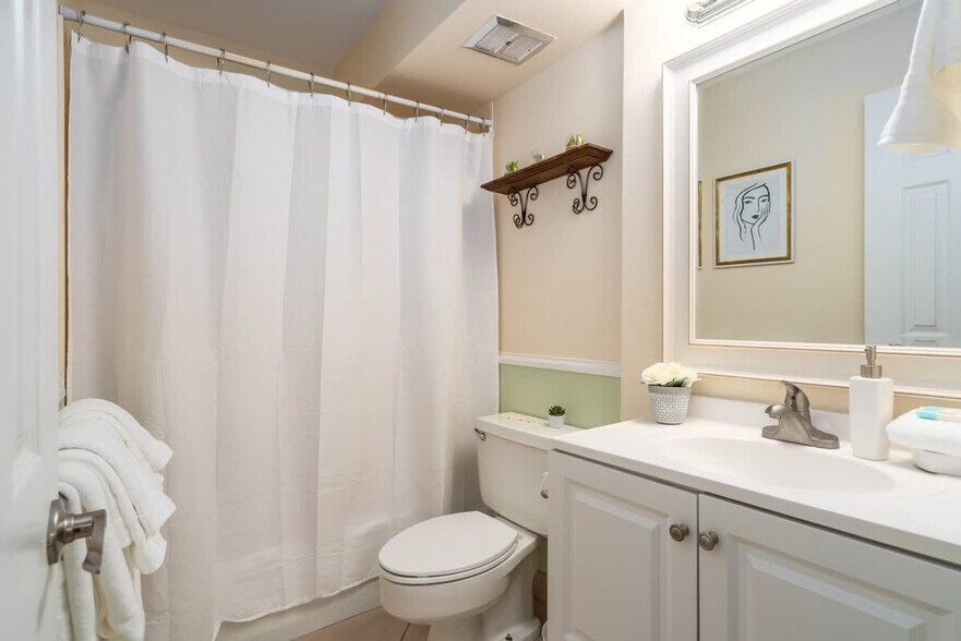 Building Photo - 2191 S Kihei Rd