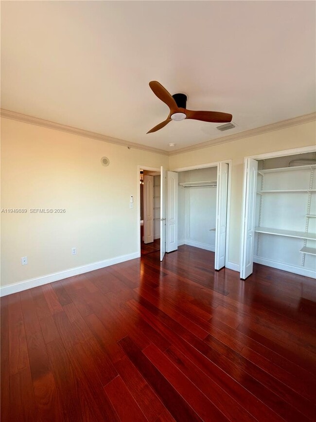 Building Photo - 2501 SW 37th Ave