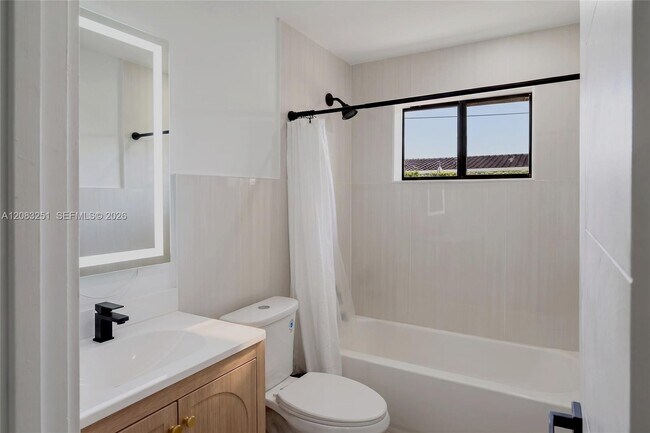 Building Photo - 8340 SW 41st Terrace